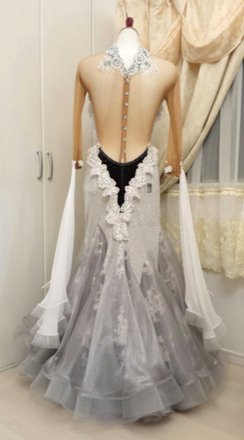 グレー・ホワイト、スタンダードドレス・裏